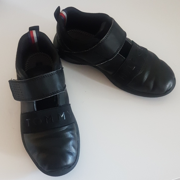 KID'S TOMMY HILFIGER RUNNER'S SZ1 - Picture 2 of 8